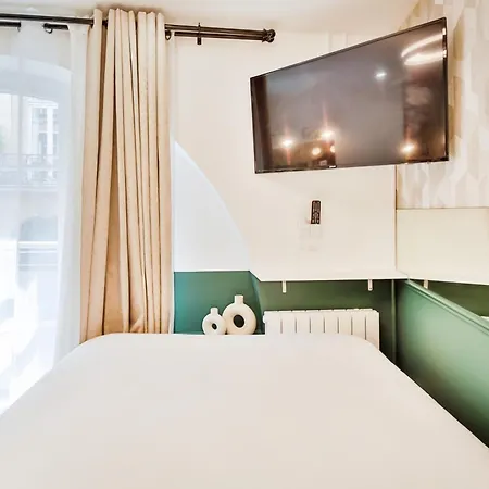 Ws Louvre - Casanova * パリ