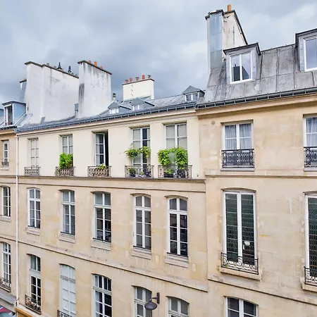 Ws Louvre - Casanova Apartament *